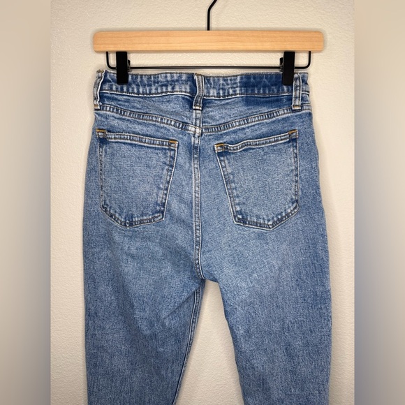 Abercrombie Curve Love High Rise Vent Hem Jeans Size 27/4R - Picture 5 of 10